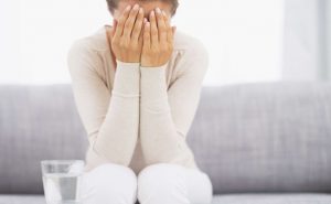 妊娠初期のつわりがツライ…。乗り切るためのおすすめつわり対策
