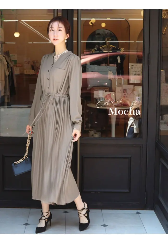 長袖ジュリア・広がる美プリーツワンピース
